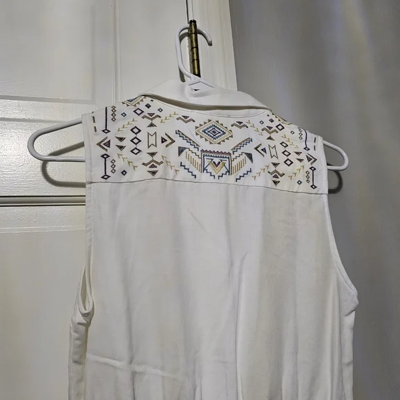 Mystree White Polo Collar Sundress - Picture 3 of 4